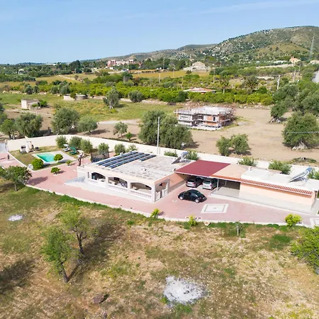 Caruso Villa Avola
