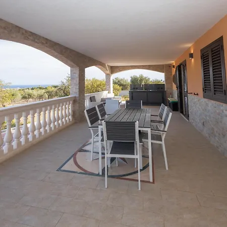 Villa Caruso *