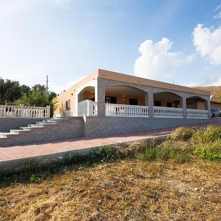 Caruso Villa *